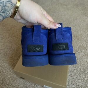 Ultra Mini Uggs - Size 7 barely worn!